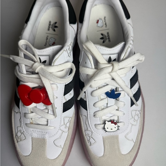 White and Pink Hello Kitty x Adidas Sambae Women's size 11 Limited Edition - Picture 6 of 11